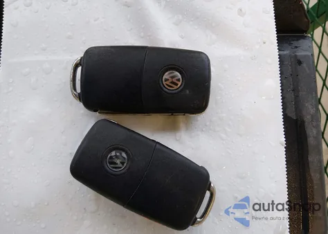 2011 Volkswagen Jetta Sportwagen 2.0L Tdi from USA, damaged, VIN 3VWPL7AJXBM719128